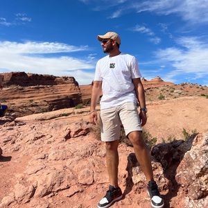 Meet your Posher, Sahasbeer